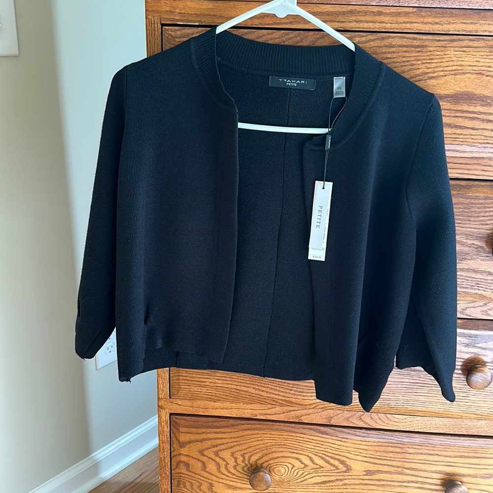 T TAHARI Sweater
